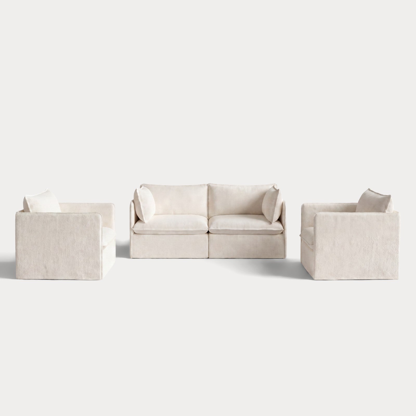 ch_front-view_2-seater-sofa-armchair-set-creme_67d9627f-6f44-461e-9a82-b29df8fc2544