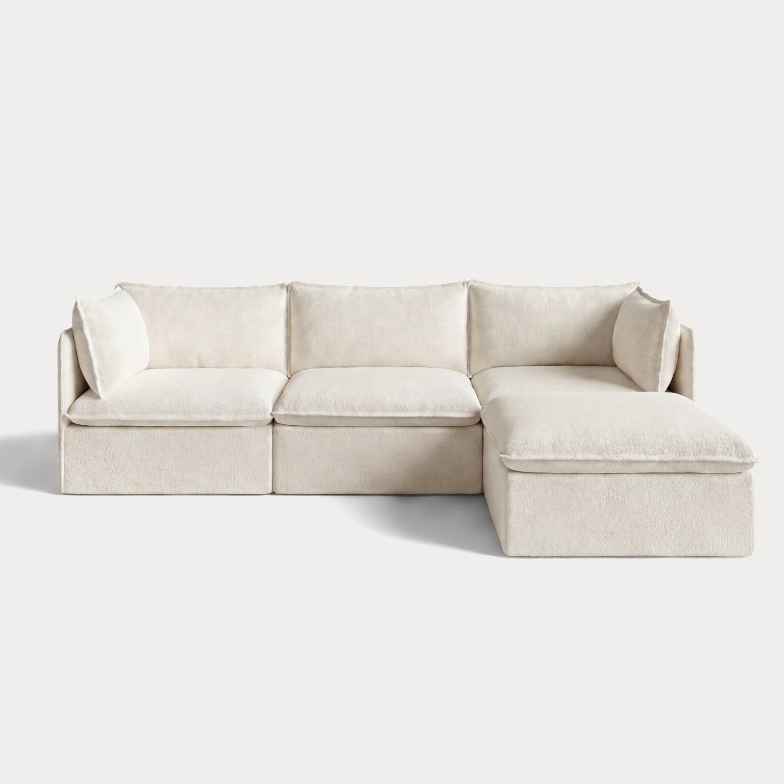 ch_front-view_3-seater-sectional-creme