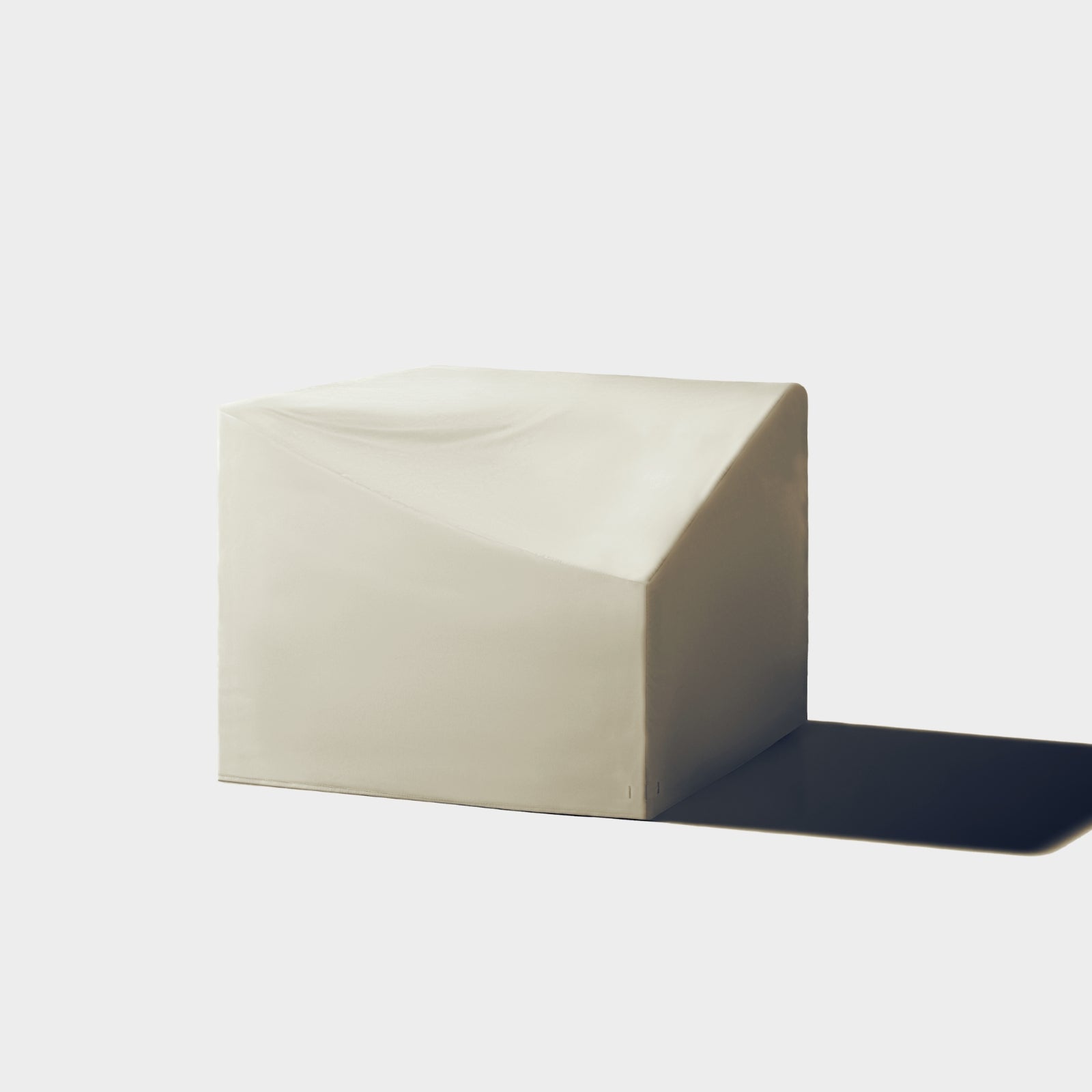chxan_wc_01_corner-end-chair_ad76e6e0-38b4-4bd6-8e93-dbacccceb41e